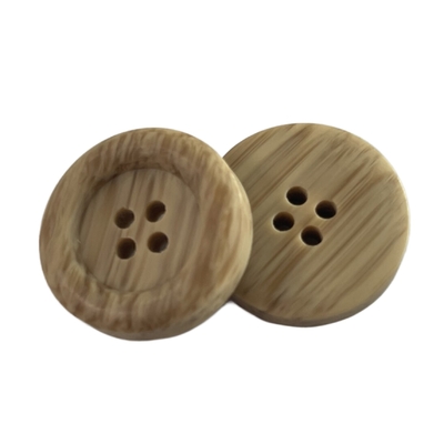 Ronde Knopen Vier Gat 36L van de Vorm Valse Houten Polyester pasten Kleur met Rand aan