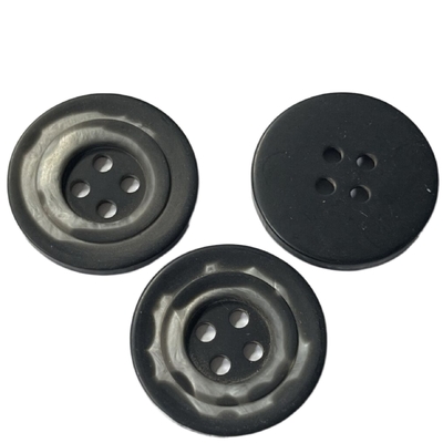 34.3mm Imitatiehoornknopen met 4 Gatengebruik voor Laagbovenkleding