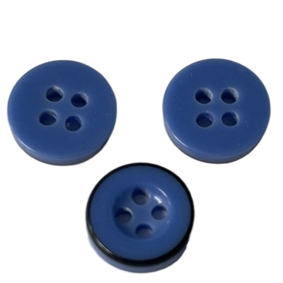 4 de Knopen van de gaten Plastic Hars 11mm Bule-Kleur met Zwart Rim Use For Sewing