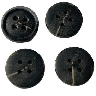 15mm Laagbovenkleding Vier de Hoornknopen van Gatenfaux met Rand