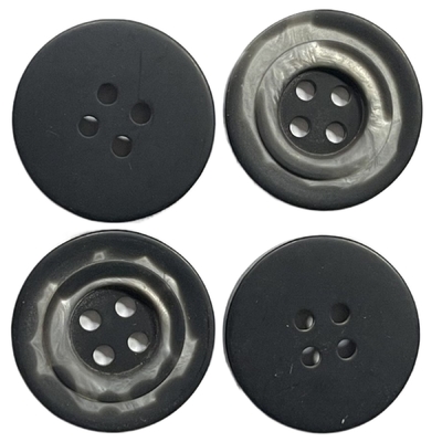 34.3mm Imitatiehoornknopen met 4 Gatengebruik voor Laagbovenkleding